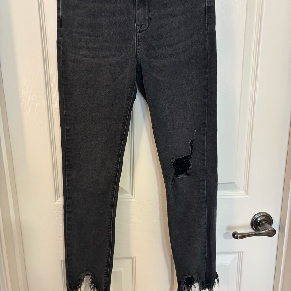 Women's Black Ripped Skinny Jeans with Frayed Hem